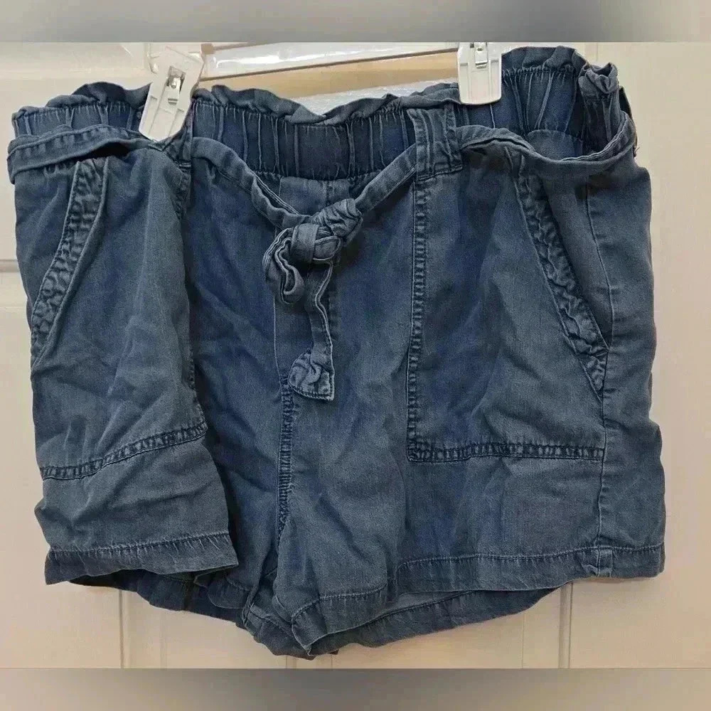 Women's XL linen shorts with tie